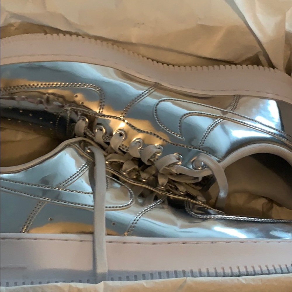 BNIB Chrome Metallic Air Force 1’s AF1’s - Picture 9 of 11